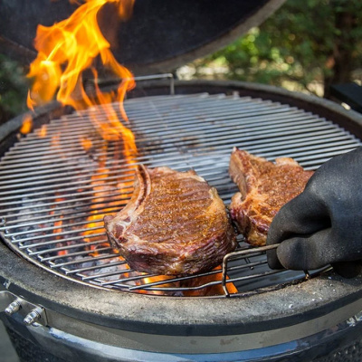 Вращающаяся решетка Slow 'N Sear EasySpin для угольных грилей 57 см, с откидной створкой