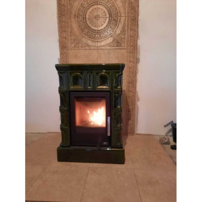 Печь-камин ABX BRITANIA K, с кафельным цоколем, с теплообменником (зеленый) Печь-камин ABX BRITANIA K, с кафельным цоколем, с теплообменником (зеленый)