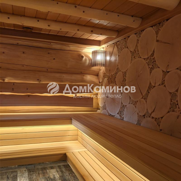 Баня с печью отделанной изразцами