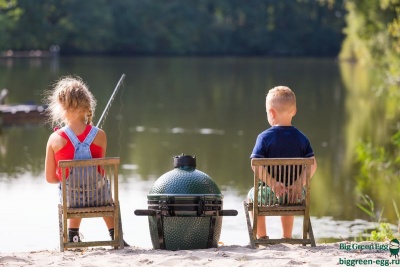 Керамический гриль Big Green Egg Mini