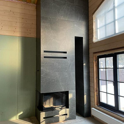 Угловой камин Astov П2С 8457 с дровницей. КП Заповедник